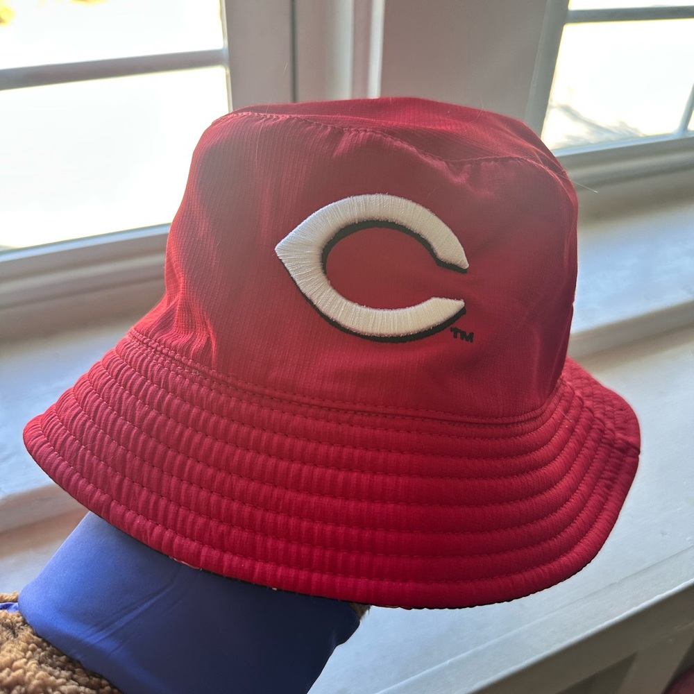 Cincinnati Reds Bucket Hat